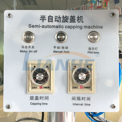 Machine de capsulage 220V/110V de bouteille semi automatique avec 4 rouleaux